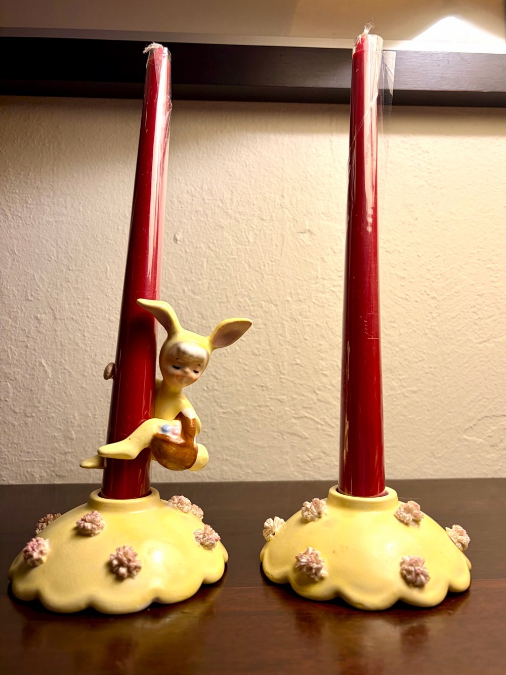 Vintage 1958 Holt Hunter Easter Bunny Candle Hugger w/2 Bases